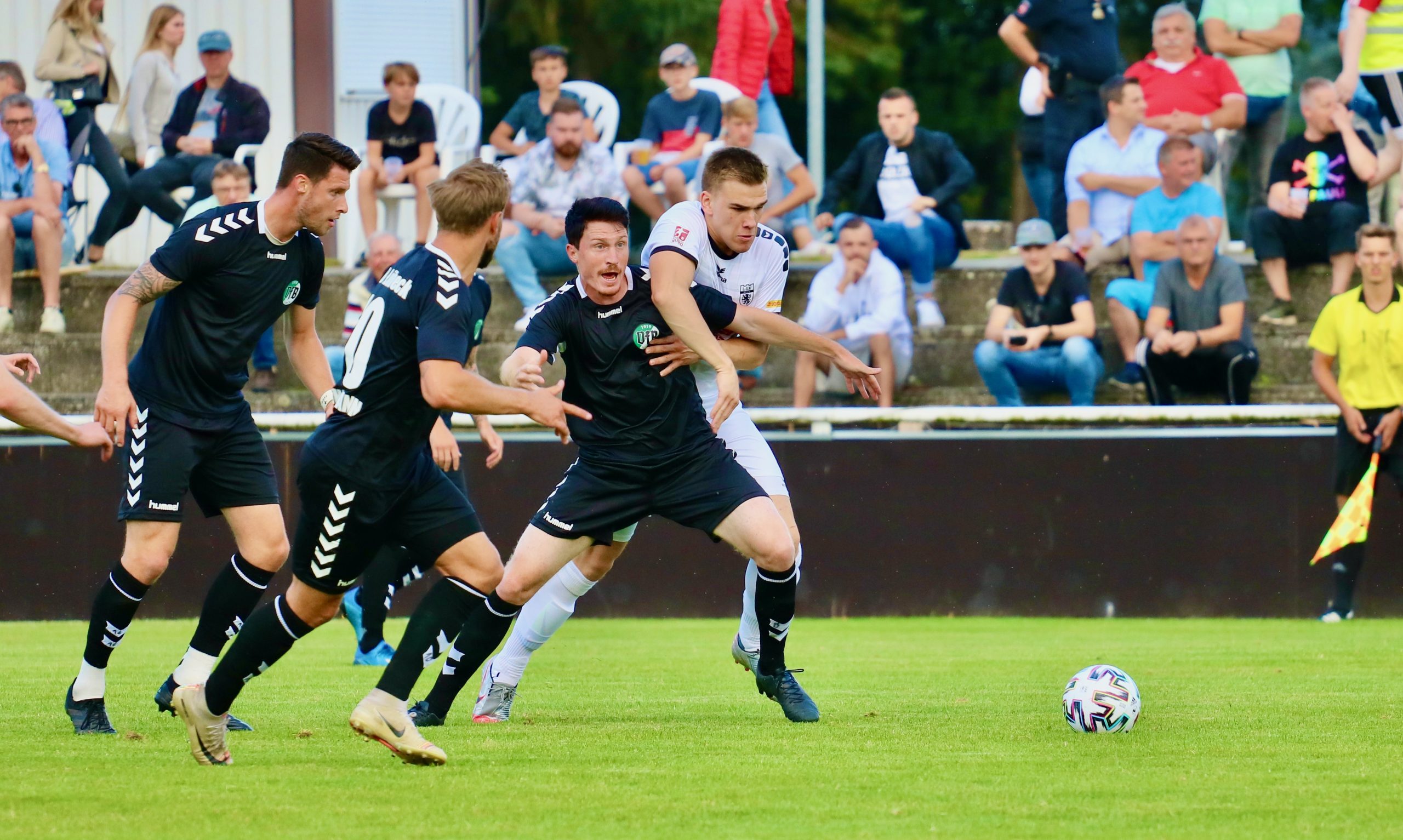 Read more about the article Rekord: 34 Vereine haben für Regionalliga gemeldet – auch Lübeck und Meppen
