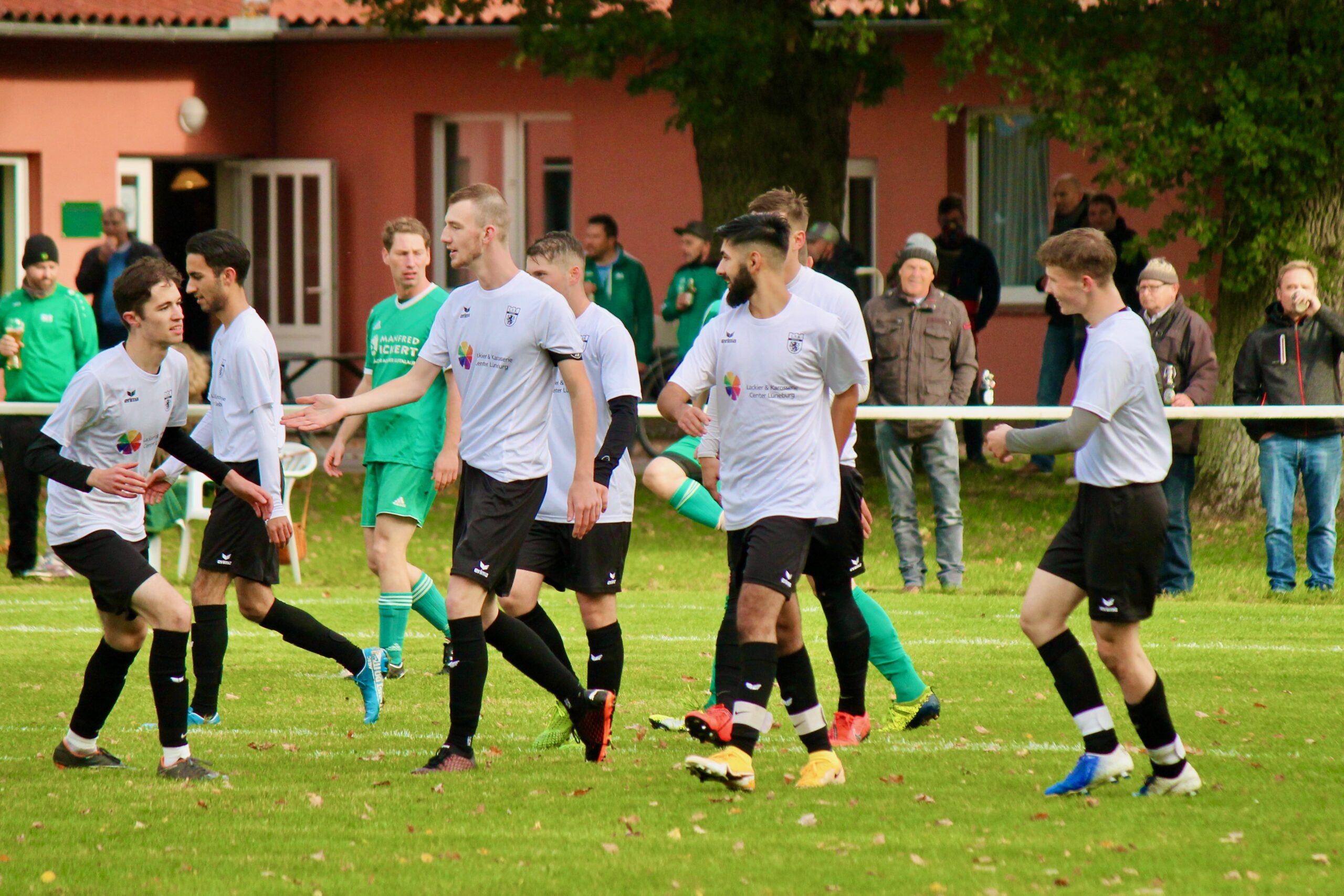 Read more about the article Auswärtssieg! U23 des LSK gewinnt 4:1 in Neuhaus