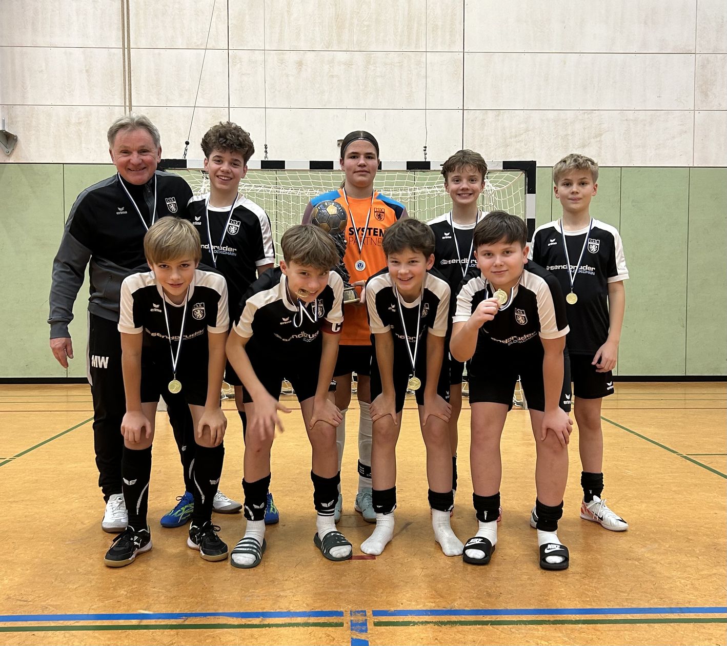 Read more about the article U13 siegt in Verden.