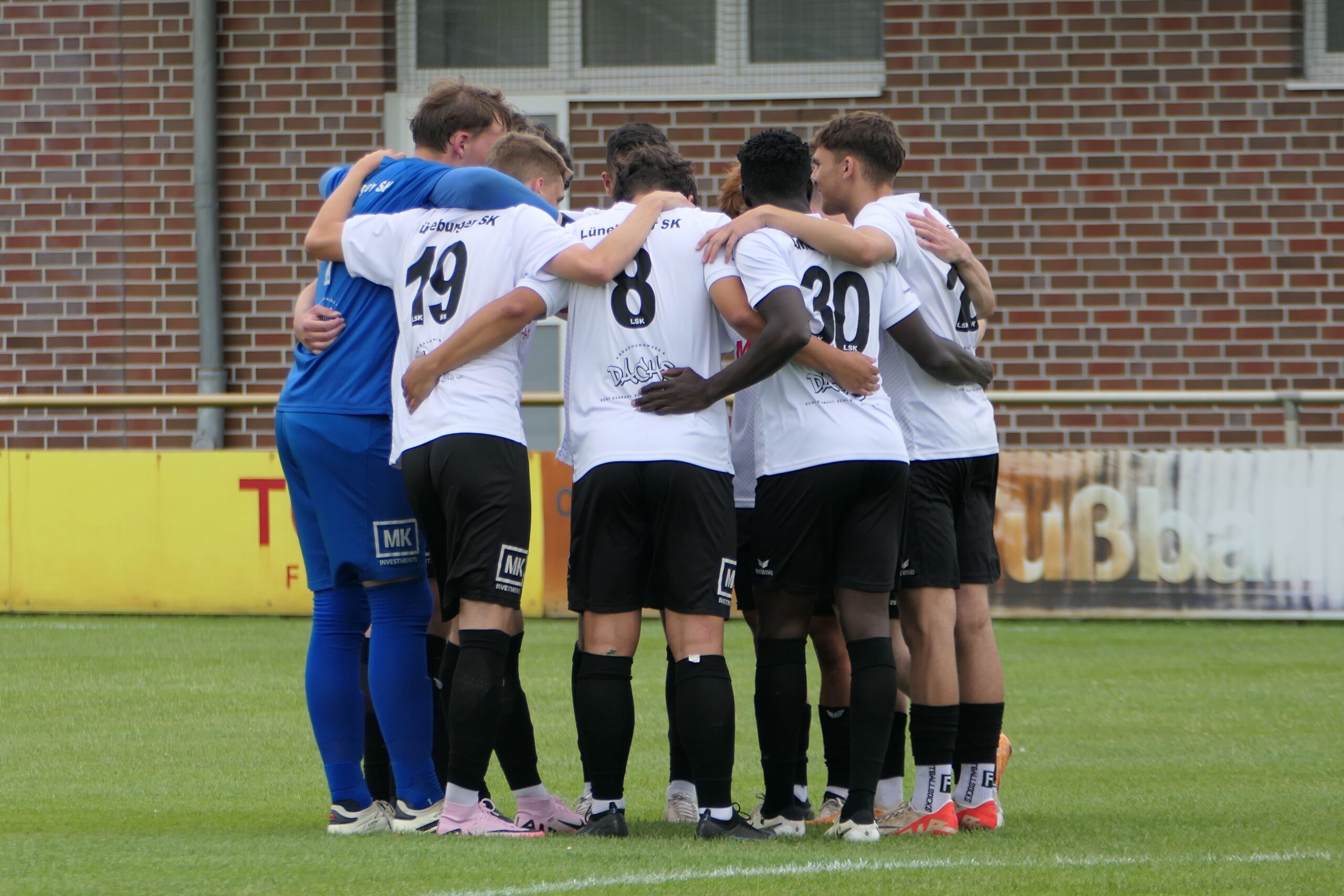 Read more about the article Souveränes 4:0 des LSK im Test gegen die Lüneburger SV!